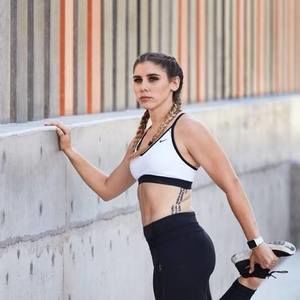 Meet your Posher, Whitney